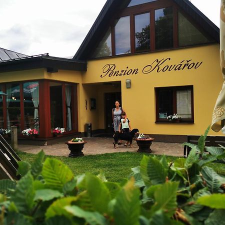Penzion Kovarov Frymburk Buitenkant foto